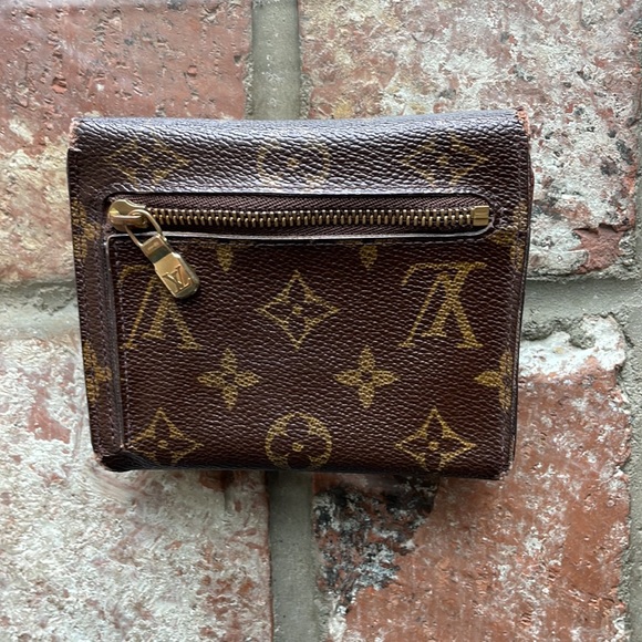 Louis Vuitton Clasp Wallet - Picture 2 of 14